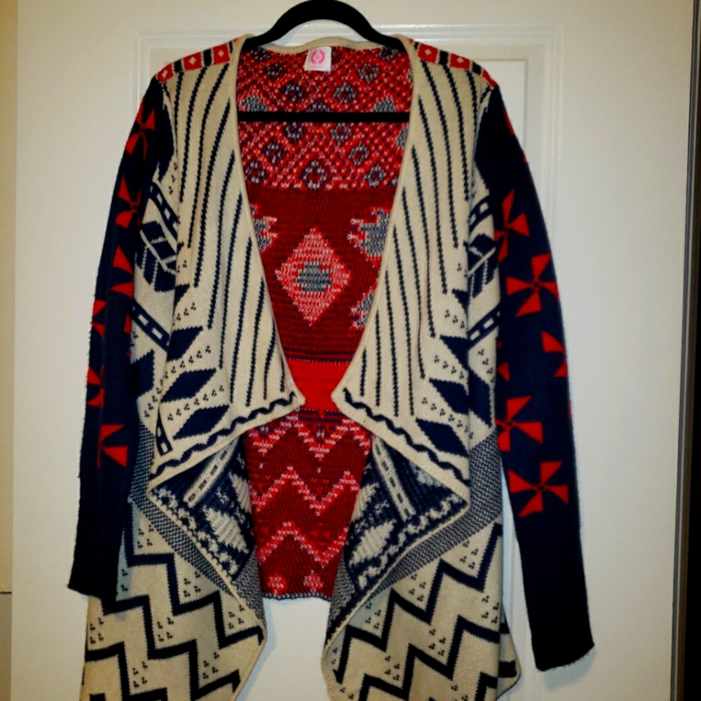 NWOT WANNA B Patterned Long Sweater